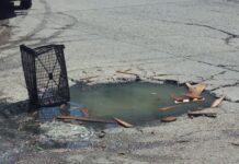 Colapso de drenaje en Independencia lleva más de un mes sin atención, denuncian