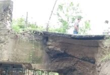 Ante persistentes lluvias, cierre total del puente de la Sagrada Familia